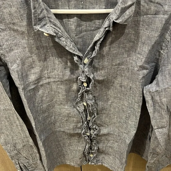 CP shades linen denim ruffle button down shirt - size M - Picture 3 of 8